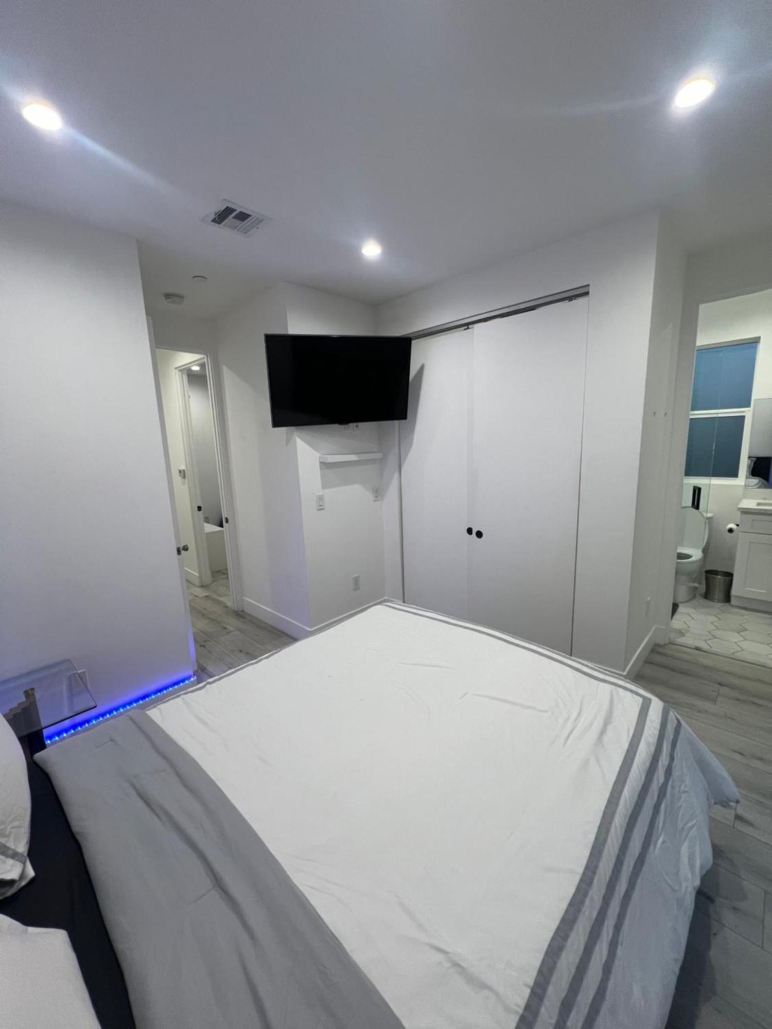 1br Hollywood Townhouse Appartement